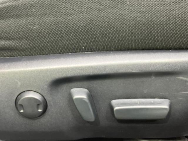 マークＸ ２５０Ｇ　Ｓパッケージ　保証書／純正　ＳＤナビ／ドライブレコーダー　社外／ヘッドランプ　ＨＩＤ／Ｂｌｕｅｔｏｏｔｈ接続／ＥＴＣ／ＥＢＤ付ＡＢＳ／横滑り防止装置／クルーズコントロール／フルセグＴＶ／ＤＶＤ　電動シート　ドラレコ（38枚目）