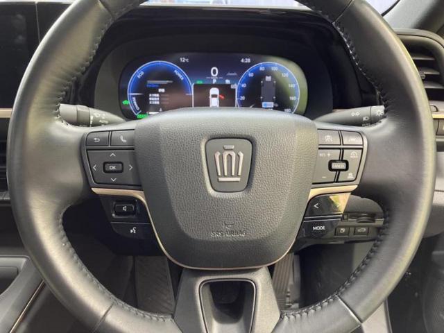 クラウンクロスオーバー ４ＷＤ　Ｇアドバンスド　保証書／ディスプレイオーディオ１２．３インチ／デジタルインナーミラー／衝突安全装置／全方位モニター／車線逸脱防止支援システム／シート　ハーフレザー／電動バックドア／ヘッドランプ　ＬＥＤ　全周囲カメラ（15枚目）