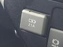 カスタムＧ　保証書／純正　９インチ　ＳＤナビ／スマートアシスト（トヨタ・ダイハツ）／両側電動スライドドア／シートヒーター　前席／パノラミックビューモニター／車線逸脱防止支援システム　衝突被害軽減システム　禁煙車（40枚目）