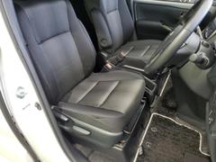 「この車の写真をもっと見たい」「状態が気になる」「この装備はついている？」どんな小さな疑問でもお気軽にお問い合わせください！ 4