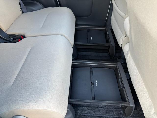 ムーヴキャンバス Ｘリミテッドメイクアップ　ＳＡＩＩ　★禁煙車　★純正ナビ　★バックカメラ　★両替電動スライドドア　★ＥＴＣ車載器　★スマートアシスト（安全装置）　★ソケット　ＵＳＢケーブル　★ＩＳＯＦＩＸ（23枚目）