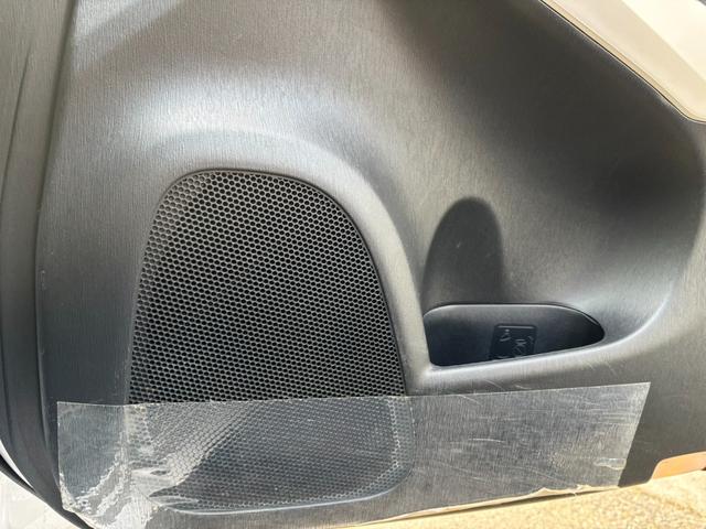 プリウス Sツーリングセレクション ★禁煙車 ★1オーナ ★ナビ ★バックアイカメラ ★ISOFIX ★チャイルドロック ★格納ミラー ★フォグランプ(22枚目)