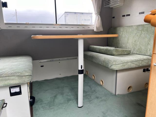 ボンゴトラック 4WD ガソリン車なので何処でも登録できます。Tベルト交換済み シンク ガス2口 トイレ 洗面所冷蔵庫 TV サイドオーニング(22枚目)