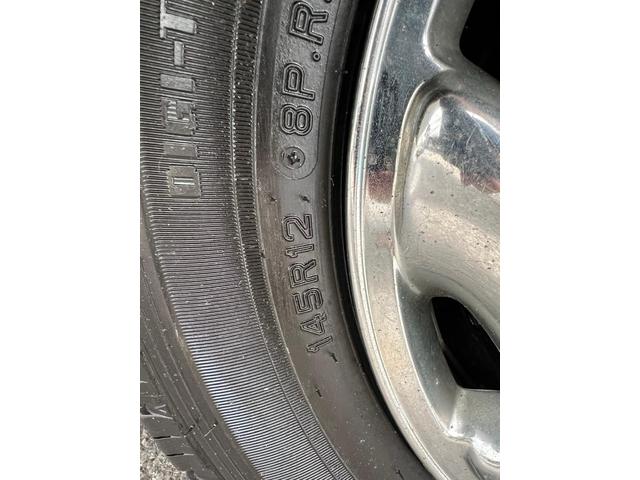 ボンゴトラック 4WD ガソリン車なので何処でも登録できます。Tベルト交換済み シンク ガス2口 トイレ 洗面所冷蔵庫 TV サイドオーニング(25枚目)