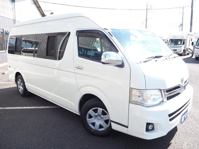 キャンピングカー ハイエース3型 ノースライフ製トラベルスター FFヒーター ツインサブ 後部モニター マックスファン 網戸3枚 シェード シンク カセットコンロ 9名乗車3名就寝 新品タイヤ(18枚目)