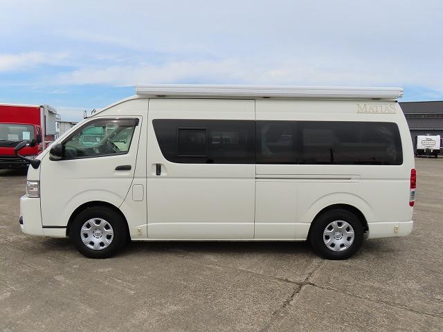 レジアスエースバン 　キャンピングカー　ミスティック　マティアス　９名乗車６名就寝　シンク　冷蔵庫　電子レンジ　ツインサブ　走行充電　外部充電　２０００Ｗインバーター　外部電源　ソーラーパネル　ＦＦヒーター（24枚目）