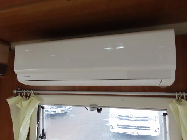 カムロード  キャンピングカー バンテック ジル480スキップ シンク 冷蔵庫 電子レンジ 液晶テレビ ポータブルトイレ トリプルサブバッテリー 走行充電 外部充電 1500Wインバーター 外部電源 ソーラーパネル(7枚目)