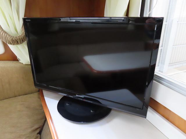 カムロード  キャンピングカー バンテック ジル480スキップ シンク 冷蔵庫 電子レンジ 液晶テレビ ポータブルトイレ トリプルサブバッテリー 走行充電 外部充電 1500Wインバーター 外部電源 ソーラーパネル(11枚目)