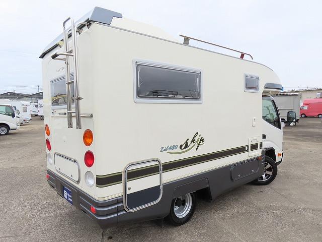 カムロード  キャンピングカー バンテック ジル480スキップ シンク 冷蔵庫 電子レンジ 液晶テレビ ポータブルトイレ トリプルサブバッテリー 走行充電 外部充電 1500Wインバーター 外部電源 ソーラーパネル(18枚目)