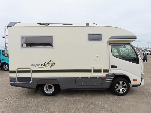 カムロード  キャンピングカー バンテック ジル480スキップ シンク 冷蔵庫 電子レンジ 液晶テレビ ポータブルトイレ トリプルサブバッテリー 走行充電 外部充電 1500Wインバーター 外部電源 ソーラーパネル(22枚目)