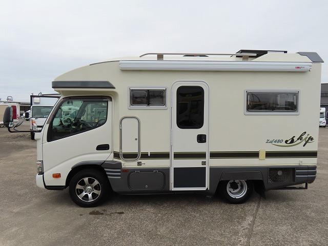 カムロード  キャンピングカー バンテック ジル480スキップ シンク 冷蔵庫 電子レンジ 液晶テレビ ポータブルトイレ トリプルサブバッテリー 走行充電 外部充電 1500Wインバーター 外部電源 ソーラーパネル(25枚目)