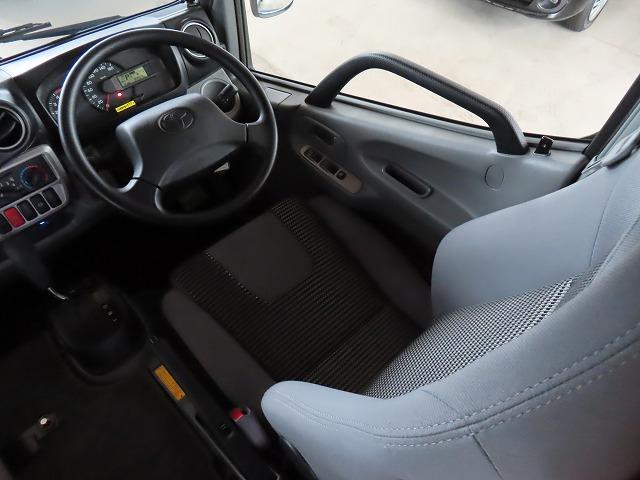 カムロード  キャンピングカー バンテック ジル480スキップ シンク 冷蔵庫 電子レンジ 液晶テレビ ポータブルトイレ トリプルサブバッテリー 走行充電 外部充電 1500Wインバーター 外部電源 ソーラーパネル(35枚目)