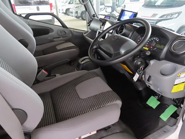 カムロード  キャンピングカー バンテック ジル480スキップ シンク 冷蔵庫 電子レンジ 液晶テレビ ポータブルトイレ トリプルサブバッテリー 走行充電 外部充電 1500Wインバーター 外部電源 ソーラーパネル(37枚目)