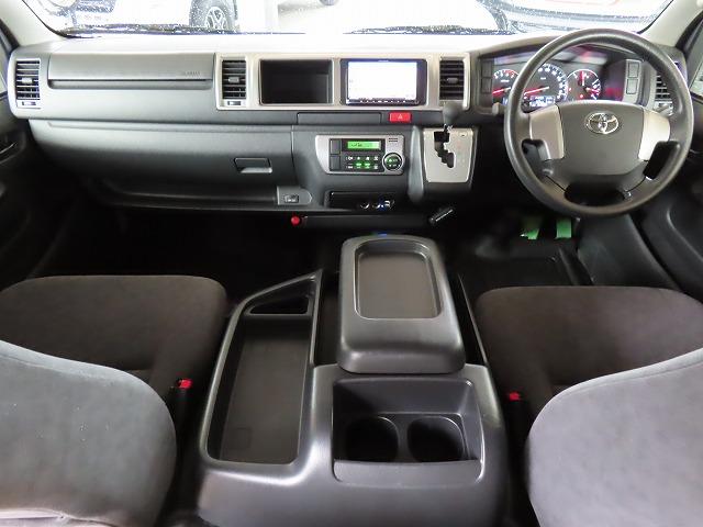 ハイエースワゴン キャンピングカー フジカーズジャパン FOCS DS 10名乗車3名就寝 シンク 冷蔵庫 液晶テレビ シングルサブバッテリー 走行充電 外部充電 350Wインバーター 外部電源 ソーラーパネル(15枚目)