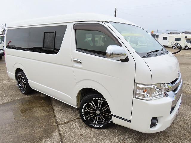 ハイエースワゴン キャンピングカー フジカーズジャパン FOCS DS 10名乗車3名就寝 シンク 冷蔵庫 液晶テレビ シングルサブバッテリー 走行充電 外部充電 350Wインバーター 外部電源 ソーラーパネル(18枚目)