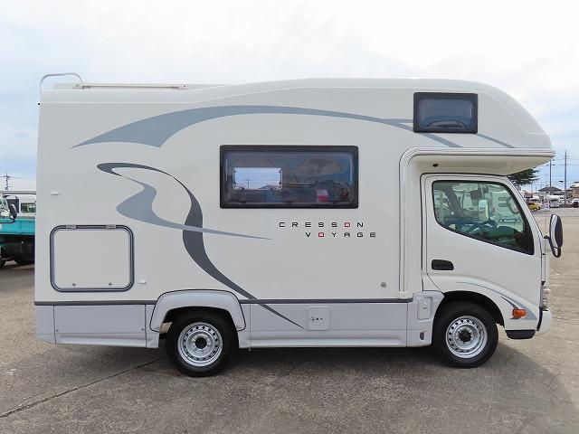 カムロード キャンピングカー ナッツRV クレソンボヤージュ 7名乗車6名就寝 シンク 冷蔵庫 テレビアンテナ ツインサブバッテリー 走行充電 外部充電 外部電源 ソーラーパネル マックスファン FFヒーター(21枚目)