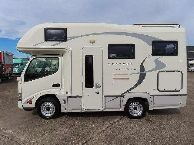 カムロード キャンピングカー ナッツRV クレソンボヤージュ 7名乗車6名就寝 シンク 冷蔵庫 テレビアンテナ ツインサブバッテリー 走行充電 外部充電 外部電源 ソーラーパネル マックスファン FFヒーター(23枚目)