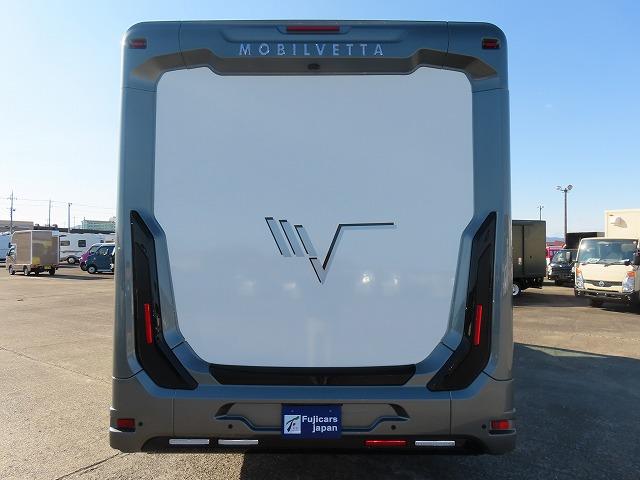 デュカト 　モービルヴェッタ　Ｋヨットテクノライン８６　２２００ｃｃディーゼルターボ　８ＡＴ　乗車４名　就寝４名温水ボイラー　ＦＦヒーター　冷蔵庫　カセットトイレ　外部電源　サブバッテリー（22枚目）