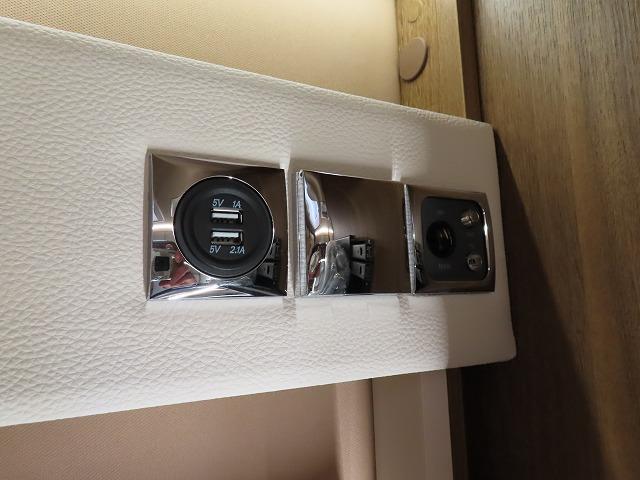 デュカト 　モービルヴェッタ　Ｋヨットテクノライン８６　２２００ｃｃディーゼルターボ　８ＡＴ　乗車４名　就寝４名温水ボイラー　ＦＦヒーター　冷蔵庫　カセットトイレ　外部電源　サブバッテリー（36枚目）