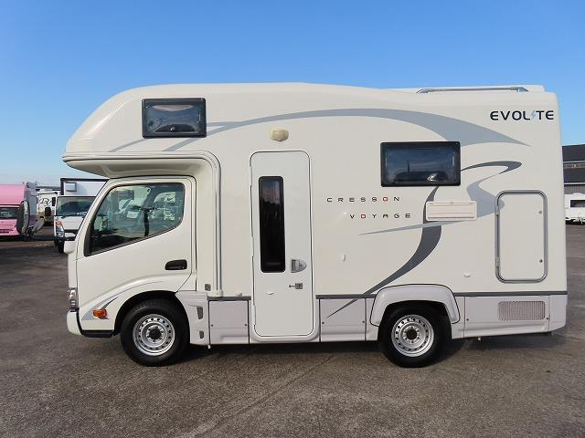カムロード 　キャンピングカー　ナッツＲＶ　クレソンボヤージュ　エボライト　シンク　冷蔵庫　電子レンジ　トリプルサブバッテリー　走行充電　外部充電　１５００Ｗインバーター　家庭用エアコン　マックスファン（23枚目）