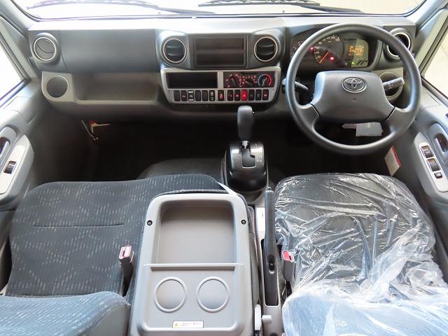 カムロード 　フジカーズジャパン　ＮＯＶＡ　タイプＷ　６名乗車６名就寝　シンク　冷蔵庫電子レンジ　トリプルサブバッテリー　急速充電　外部充電　家庭用エアコン　ＦＦヒーター　マックスファン　１５００Ｗインバーター（15枚目）