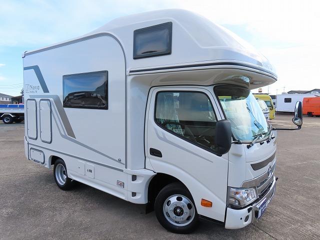 カムロード 　フジカーズジャパン　ＮＯＶＡ　タイプＷ　６名乗車６名就寝　シンク　冷蔵庫電子レンジ　トリプルサブバッテリー　急速充電　外部充電　家庭用エアコン　ＦＦヒーター　マックスファン　１５００Ｗインバーター（18枚目）