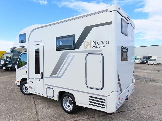 カムロード 　フジカーズジャパン　ＮＯＶＡ　タイプＷ　６名乗車６名就寝　シンク　冷蔵庫電子レンジ　トリプルサブバッテリー　急速充電　外部充電　家庭用エアコン　ＦＦヒーター　マックスファン　１５００Ｗインバーター（19枚目）