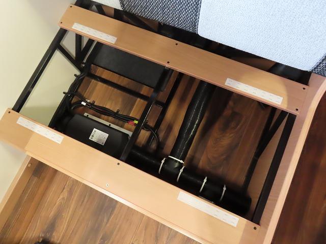 カムロード 　フジカーズジャパン　ＮＯＶＡ　タイプＷ　６名乗車６名就寝　シンク　冷蔵庫電子レンジ　トリプルサブバッテリー　急速充電　外部充電　家庭用エアコン　ＦＦヒーター　マックスファン　１５００Ｗインバーター（31枚目）