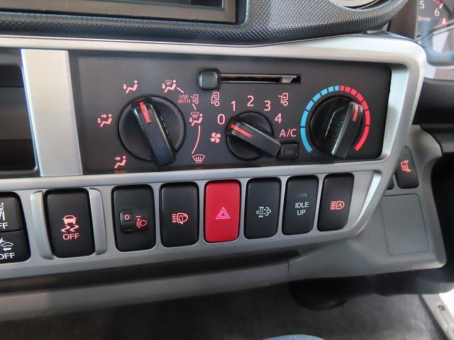 カムロード 　フジカーズジャパン　ＮＯＶＡ　タイプＷ　６名乗車６名就寝　シンク　冷蔵庫電子レンジ　トリプルサブバッテリー　急速充電　外部充電　家庭用エアコン　ＦＦヒーター　マックスファン　１５００Ｗインバーター（42枚目）