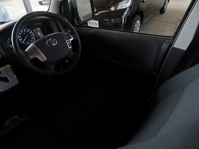 ハイエースバン トイファクトリー バーデングランデ 7名乗車5名就寝 シンク 冷蔵庫 電子レンジ ツインサブ 走行充電 外部充電 1500Wインバーター エアロソーラー 家庭用エアコン FFヒーター(38枚目)