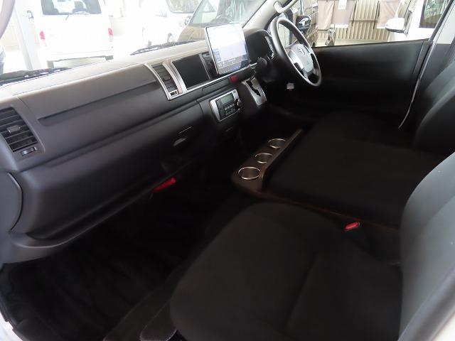 ハイエースバン トイファクトリー バーデングランデ 7名乗車5名就寝 シンク 冷蔵庫 電子レンジ ツインサブ 走行充電 外部充電 1500Wインバーター エアロソーラー 家庭用エアコン FFヒーター(39枚目)