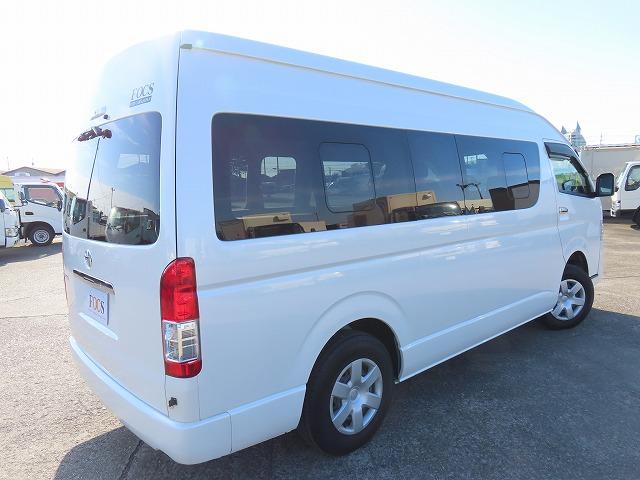 ハイエースバン キャンピングカー フジカーズジャパン FOCS シエスタ 8名乗車3名就寝 シンク 冷蔵庫 フリップダウンモニター サブバッテリー 走行充電 外部充電 FFヒーター メモリーナビ フルセグ(20枚目)