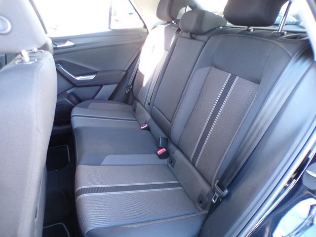 Ｔ－ロック ＴＳＩ　スタイルデザインパッケージ　メモリーナビ　ＥＴＣ　アルミホイール　オートクルーズコントロール　スマートキー　盗難防止システム　横滑り防止装置　記録簿　ワンオーナー　エアバッグ　エアコン　パワーステアリング　パワーウィンドウ（8枚目）