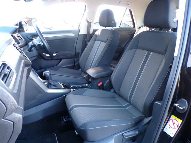 Ｔ－ロック ＴＳＩ　スタイルデザインパッケージ　メモリーナビ　ＥＴＣ　アルミホイール　オートクルーズコントロール　スマートキー　盗難防止システム　横滑り防止装置　記録簿　ワンオーナー　エアバッグ　エアコン　パワーステアリング　パワーウィンドウ（9枚目）