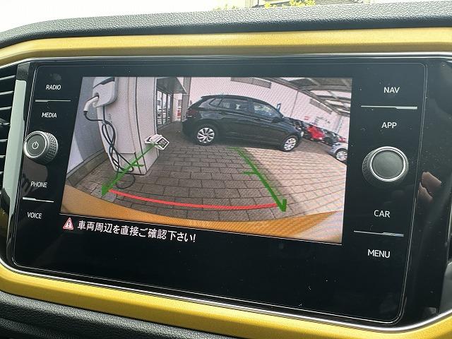 Ｔ－ロック ＴＤＩ　スタイルデザインパッケージ　正規ディーラー認定中古車　ワンオーナー　禁煙車　ＬＥＤヘッドライト　ＥＴＣ２．０　バックカメラ　ブラインドスポットディテクション　リヤトラフィックアラート　ＡＣＣ（12枚目）