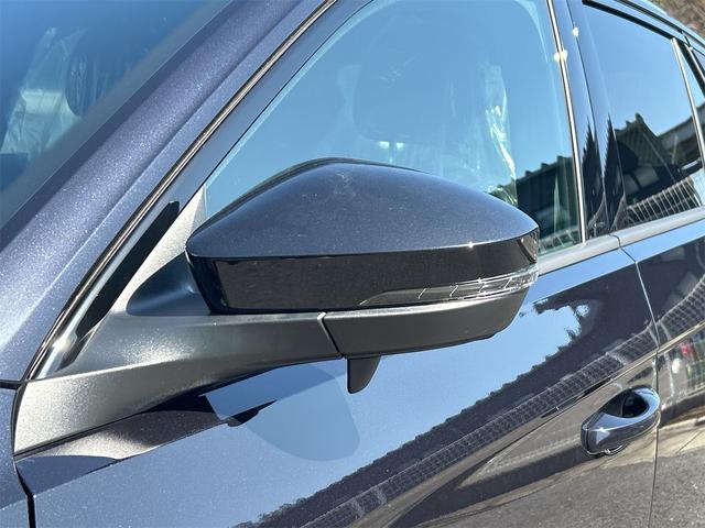 T-ロック TSI ブラックスタイル バックカメラ ETC オートクルーズコントロール パークアシスト 衝突被害軽減システム ナビ オートライト LEDヘッドランプ 電動リアゲート アルミホイール(31枚目)