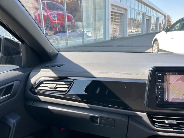 T-ロック TSI ブラックスタイル バックカメラ ETC オートクルーズコントロール パークアシスト 衝突被害軽減システム ナビ オートライト LEDヘッドランプ 電動リアゲート アルミホイール(35枚目)