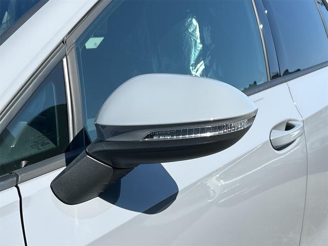 ゴルフＧＴＩ ベースグレード　ドライブレコーダー　バックカメラ　ナビ　オートクルーズコントロール　衝突被害軽減システム　アルミホイール　オートライト　ＬＥＤヘッドランプ　スマートキー　電動格納ミラー（34枚目）