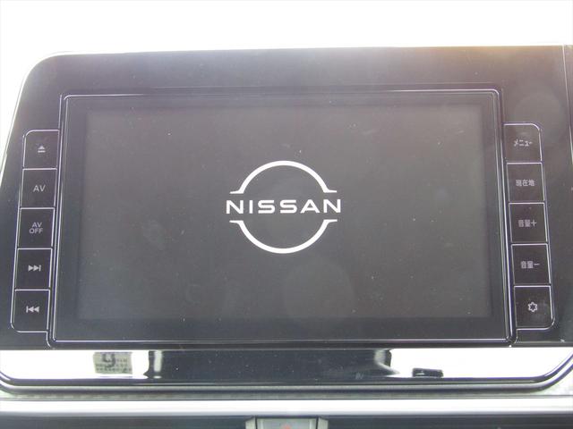 ノート Ｓ　衝突軽減ブレーキ・純正ナビ・フルセグ・Ｂｌｕｅｔｏｏｔｈ・全方位カメラ・純正ドラレコ・コーナーセンサー・シートヒーター・ハンドルヒーター・ＥＴＣ・ＬＥＤヘッドライト・ＵＳＢ・電動Ｐブレーキ・社外アルミ（11枚目）