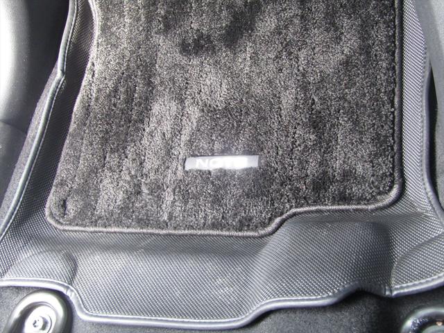 ノート Ｓ　衝突軽減ブレーキ・純正ナビ・フルセグ・Ｂｌｕｅｔｏｏｔｈ・全方位カメラ・純正ドラレコ・コーナーセンサー・シートヒーター・ハンドルヒーター・ＥＴＣ・ＬＥＤヘッドライト・ＵＳＢ・電動Ｐブレーキ・社外アルミ（31枚目）