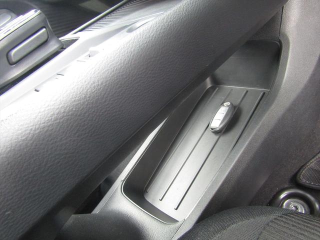 ノート Ｓ　衝突軽減ブレーキ・純正ナビ・フルセグ・Ｂｌｕｅｔｏｏｔｈ・全方位カメラ・純正ドラレコ・コーナーセンサー・シートヒーター・ハンドルヒーター・ＥＴＣ・ＬＥＤヘッドライト・ＵＳＢ・電動Ｐブレーキ・社外アルミ（47枚目）