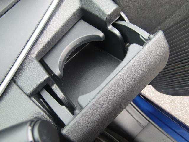 ノート Ｓ　衝突軽減ブレーキ・純正ナビ・フルセグ・Ｂｌｕｅｔｏｏｔｈ・全方位カメラ・純正ドラレコ・コーナーセンサー・シートヒーター・ハンドルヒーター・ＥＴＣ・ＬＥＤヘッドライト・ＵＳＢ・電動Ｐブレーキ・社外アルミ（52枚目）