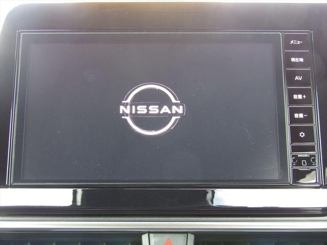 ノート Ｘ　衝突被害軽減Ｂ・純正ナビ・フルセグ・Ｂｌｕｅｔｏｏｔｈ・全方位カメラ・純正ドラレコ・クルコン・ＨＤＭＩ・コーナーセンサー・２．０ＥＴＣ・ＬＥＤヘッドライト・ＵＳＢ・電動Ｐブレーキ・ワンオーナー・ＢＳＭ（12枚目）