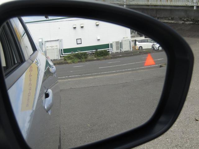 ノート Ｘ　衝突被害軽減Ｂ・純正ナビ・フルセグ・Ｂｌｕｅｔｏｏｔｈ・全方位カメラ・純正ドラレコ・クルコン・ＨＤＭＩ・コーナーセンサー・２．０ＥＴＣ・ＬＥＤヘッドライト・ＵＳＢ・電動Ｐブレーキ・ワンオーナー・ＢＳＭ（38枚目）