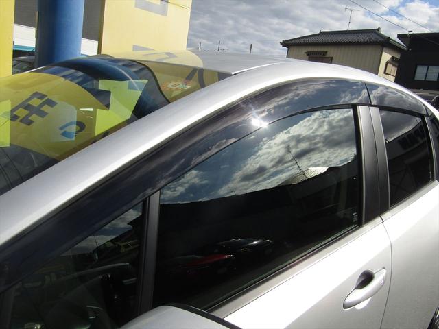 ノート Ｘ　衝突被害軽減Ｂ・純正ナビ・フルセグ・Ｂｌｕｅｔｏｏｔｈ・全方位カメラ・純正ドラレコ・クルコン・ＨＤＭＩ・コーナーセンサー・２．０ＥＴＣ・ＬＥＤヘッドライト・ＵＳＢ・電動Ｐブレーキ・ワンオーナー・ＢＳＭ（41枚目）