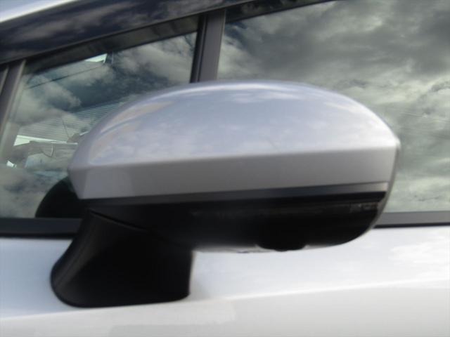 ノート Ｘ　衝突被害軽減Ｂ・純正ナビ・フルセグ・Ｂｌｕｅｔｏｏｔｈ・全方位カメラ・純正ドラレコ・クルコン・ＨＤＭＩ・コーナーセンサー・２．０ＥＴＣ・ＬＥＤヘッドライト・ＵＳＢ・電動Ｐブレーキ・ワンオーナー・ＢＳＭ（42枚目）