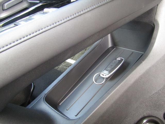 ノート Ｘ　衝突被害軽減Ｂ・純正ナビ・フルセグ・Ｂｌｕｅｔｏｏｔｈ・全方位カメラ・純正ドラレコ・クルコン・ＨＤＭＩ・コーナーセンサー・２．０ＥＴＣ・ＬＥＤヘッドライト・ＵＳＢ・電動Ｐブレーキ・ワンオーナー・ＢＳＭ（48枚目）