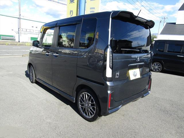 N-BOXカスタム ターボ ワンオーナー・衝突軽減ブレーキ・純正ナビ・フルセグ・Bluetooth・電動Pブレーキ・両側電動スライド・クルコン・パドルシフト・シートヒーター・Bカメラ・レーンアシスト・LED・純正アルミ・ETC(2枚目)
