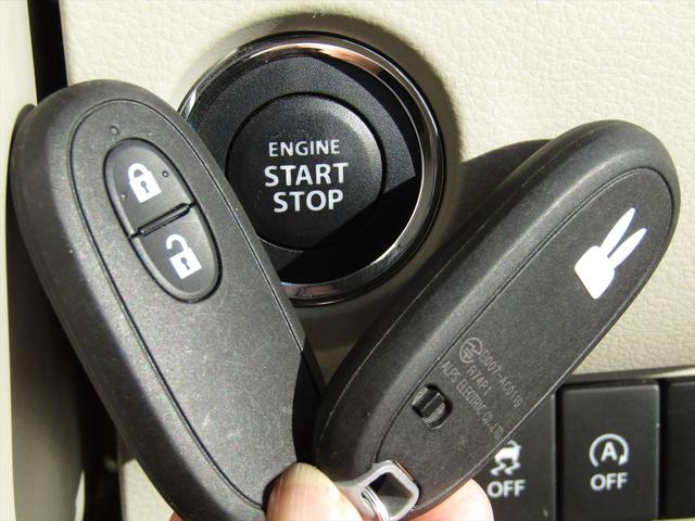 ☆プッシュスタートボタン装備！！スマートキーとスペアキーもございます。
