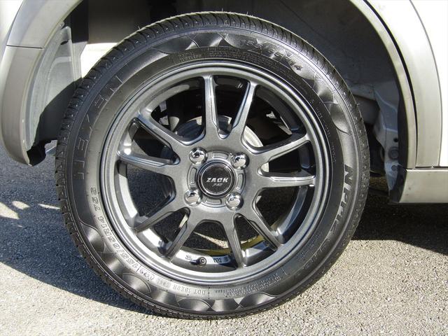 ☆足元もカッコ良く社外アルミホイール装備！！